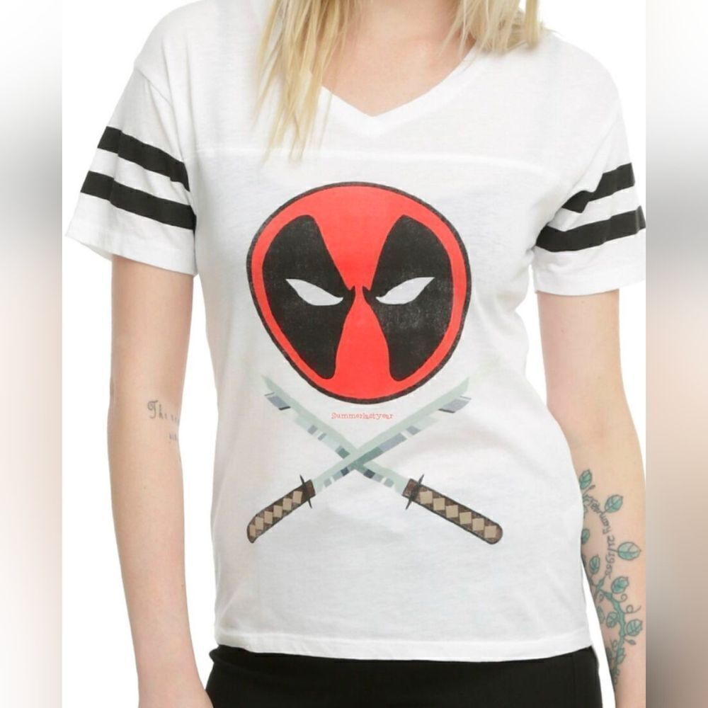 DEADPOOL " LOGO &‎ SWORDS" ~MARVEL~ ATHLETIC T-SHIRT FOR JUNIORS FREE SHIPPING